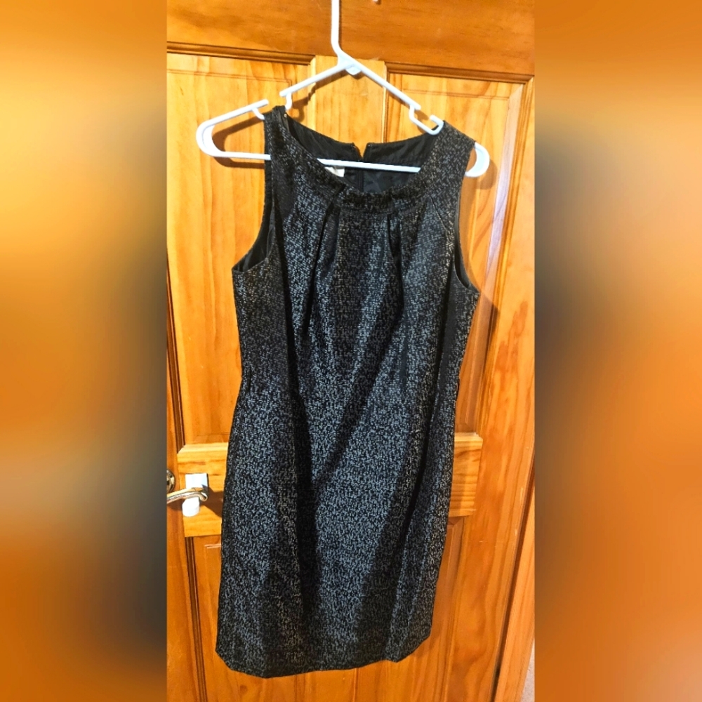 Grey sleeveless dress